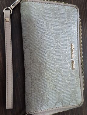 Michael Kors Pale Beige and Gold Signature Zip-Around Wristlet